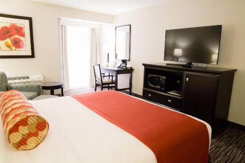 Admiral Inn Hamilton image 20