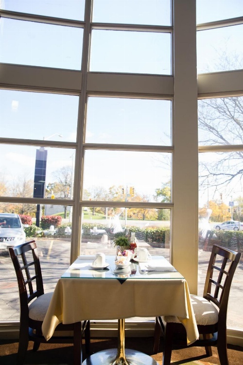 Admiral Inn Hamilton image 4